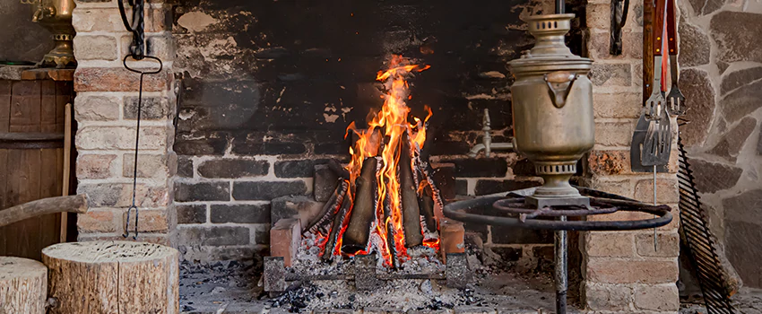 Traditional Fireplace Design Refurbishment Costs in Boisbriand, Quebec